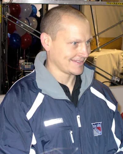 Adam Graves