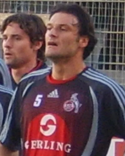 Alpay Özalan