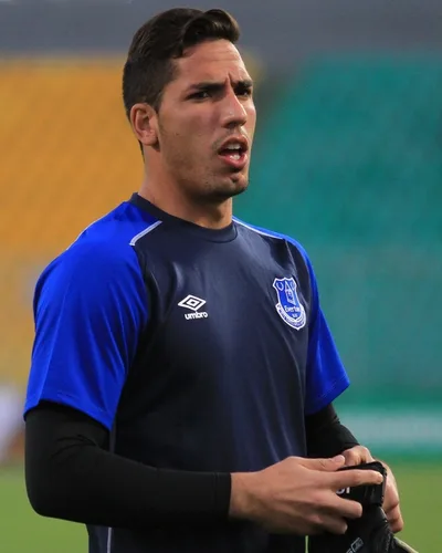 Joel Robles