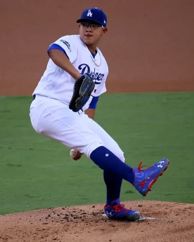 Julio Urías