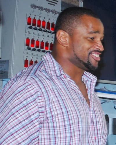 Lorenzo Neal