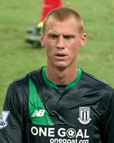 Steve Sidwell